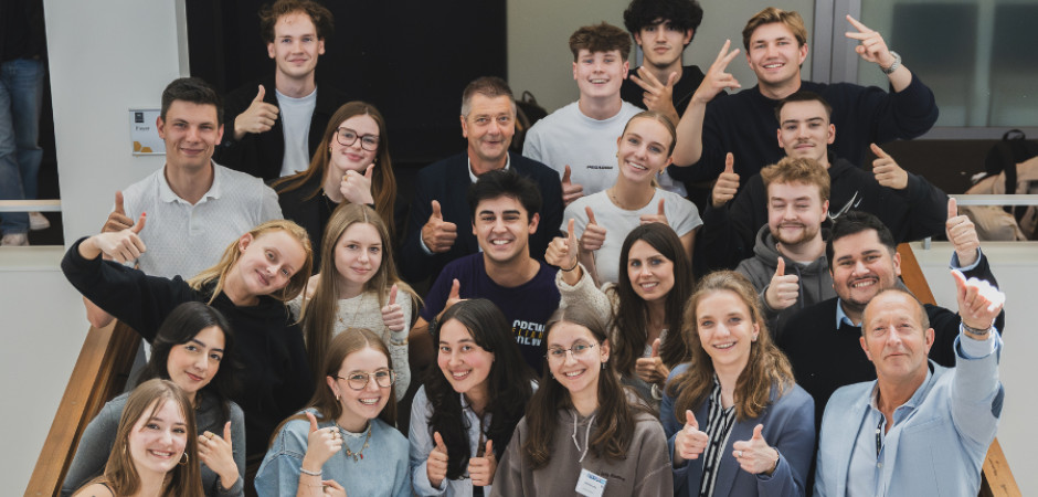 Van brainstorm tot breaking news: jongeren maken impact op PulseZ innovatiekamp