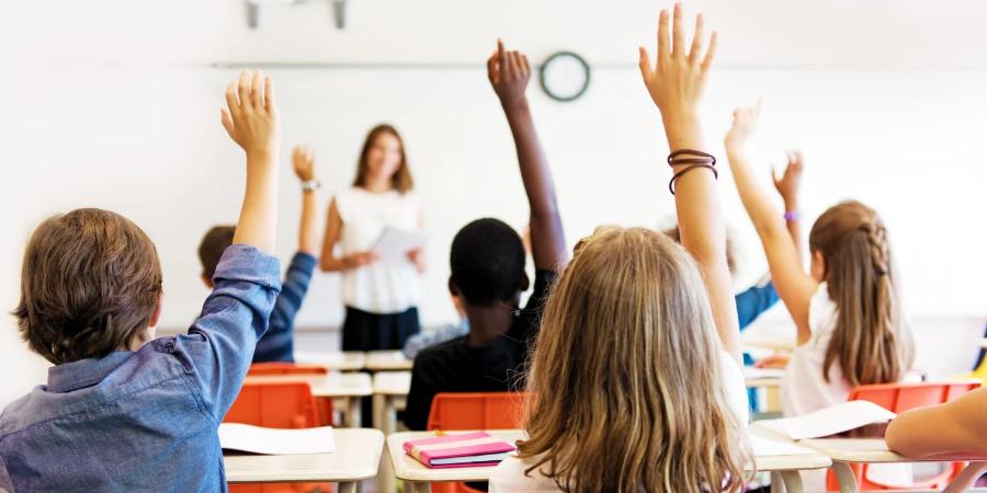 OPINIE. PISA-resultaten onder druk: “Kennis is belangrijk, maar zonder perspectief wordt leren moeilijk”
